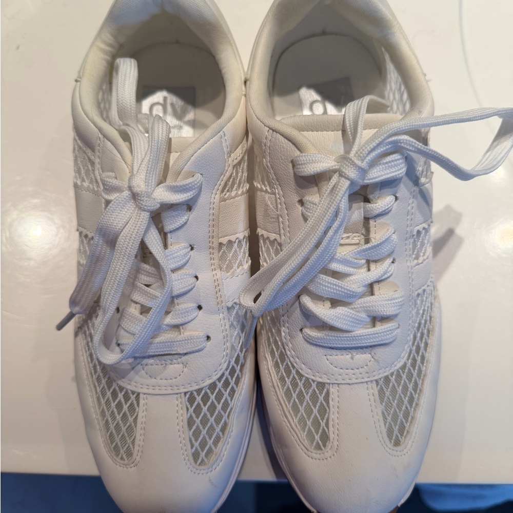 Dolce Vita Ivory Mesh Sneakers size 8.5